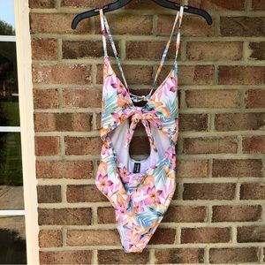 Hurley pink multicolr floral tropical cut out One Piece Swimsuit NWT Women Large